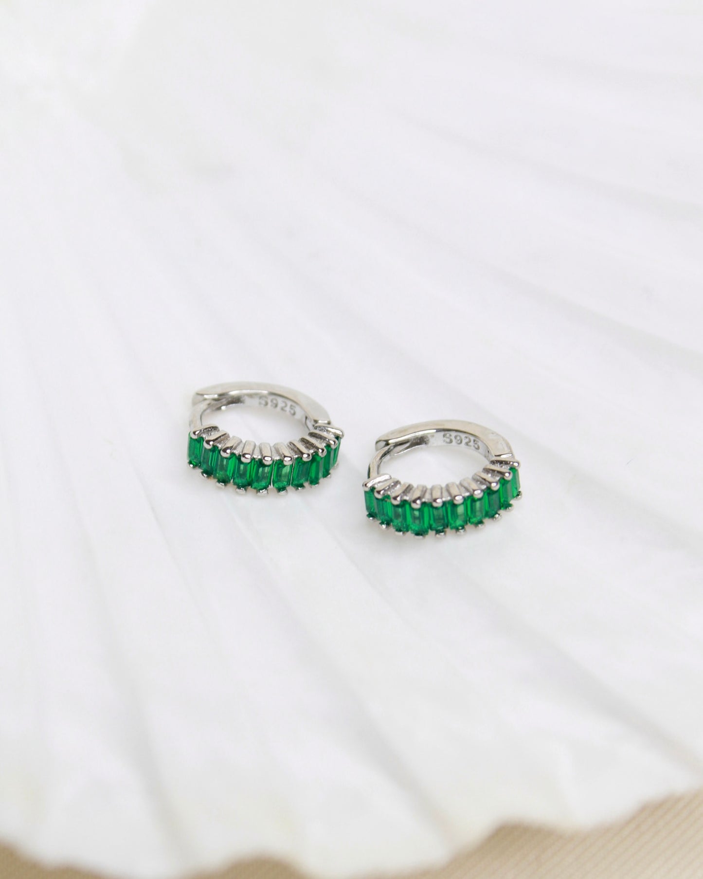 GREEN TOUCH HOOPS